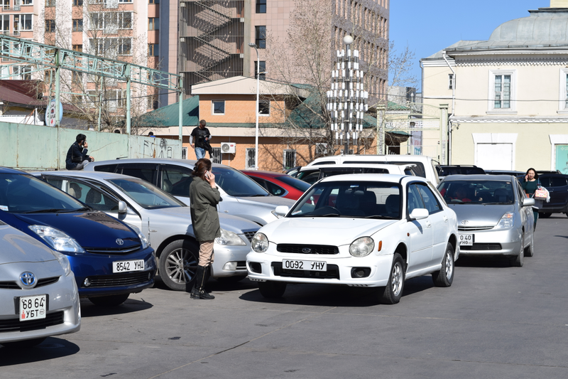 This is a perfect example. She called the number on the Impreza and the driver was there a few minutes later to move his car.